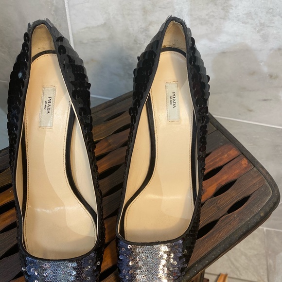Prada shoes with black sequins and silver color - Picture 10 of 12